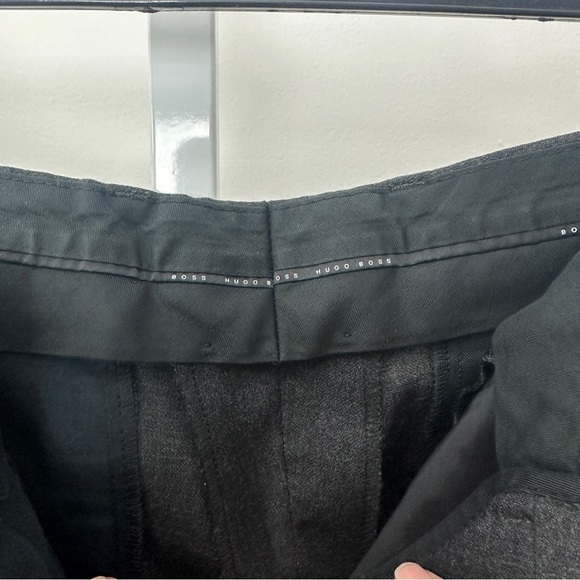 HUGO BOSS DRESS PANTS SIZE 34 - Picture 3 of 5